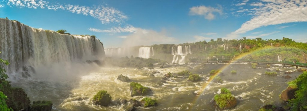 título de Maravilha Mundial da Natureza para o maior conjunto de quedas d’água do mundo Parques e Atrações