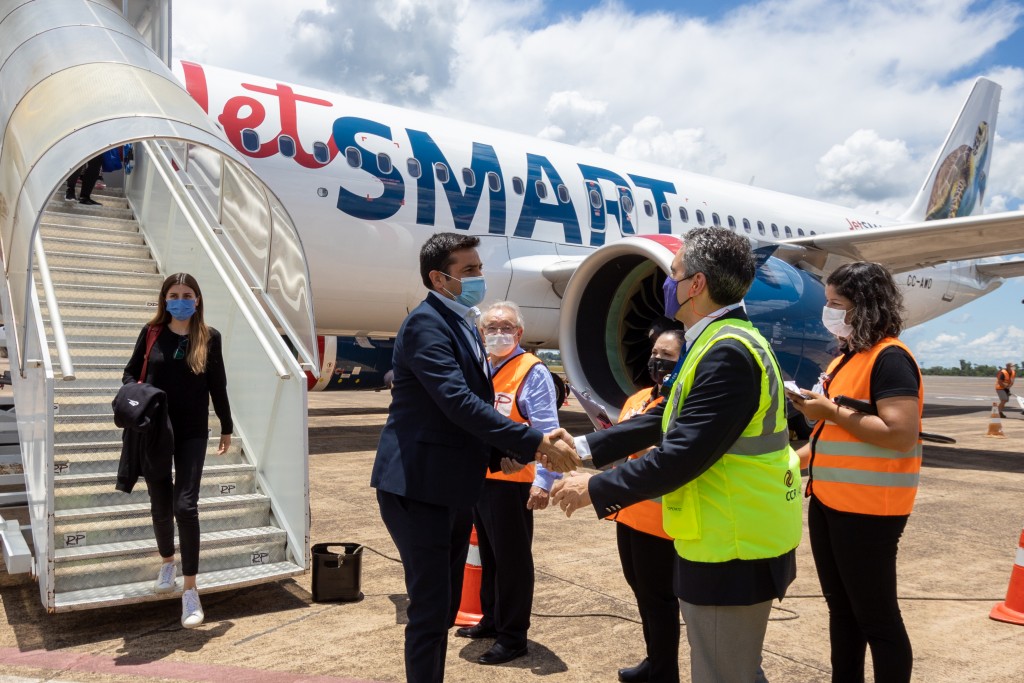 JetSMART inicia voos regulares entre Foz e Santiago 06122022CCR-IGU371