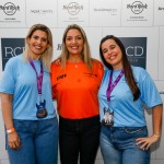 Carla Cecchele, da RCD, entre Rosângela Medina e Jessica Moraes, da BestBuy Travel