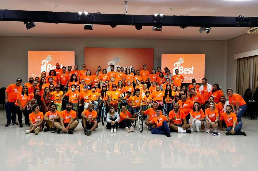 BestBuy Travel reúne mais de 90 colaboradores para celebrar ano de 2022 e projetar 2023 Equipe-BesBuy-Travel.
