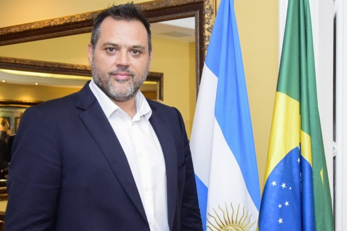 Gastón Burlón, ex-secretário de Turismo de Bariloche, morre nesta segunda-feira (13) 1 Gastón Burlon secretário de Turismo de Bariloche e1670365901801 Gastón Burlón, ex-secretário de Turismo de Bariloche, morre nesta segunda-feira (13)