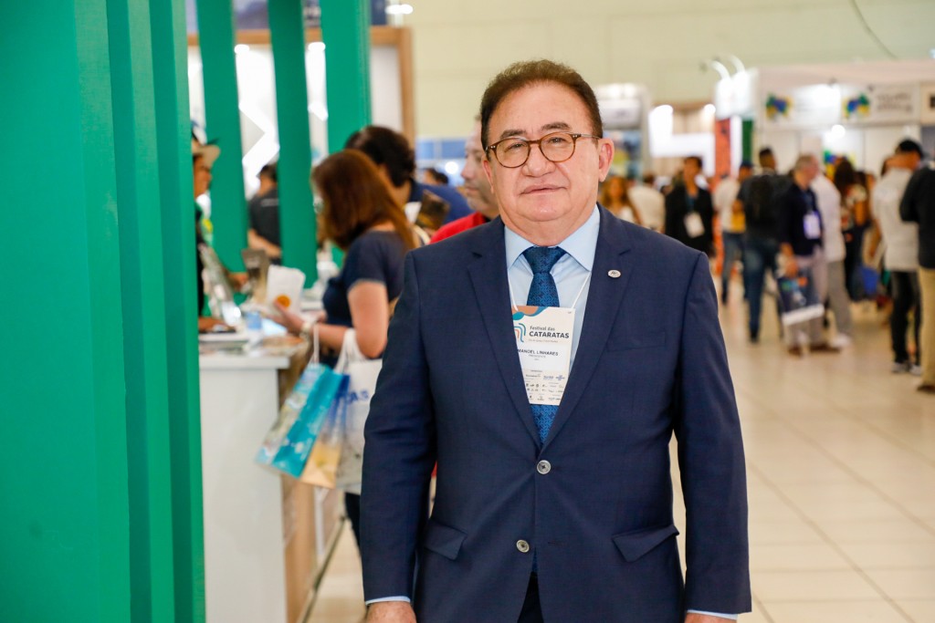 Manoel Linhares presidente da ABIH Nacional ABIH pede assinaturas de deputados para criação da Frente Parlamentar Mista da Hotelaria