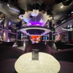 O Uptown Loung é uma opção tanto para quem desejar aproveitar a pista de dança quanto para quem quer bater papo