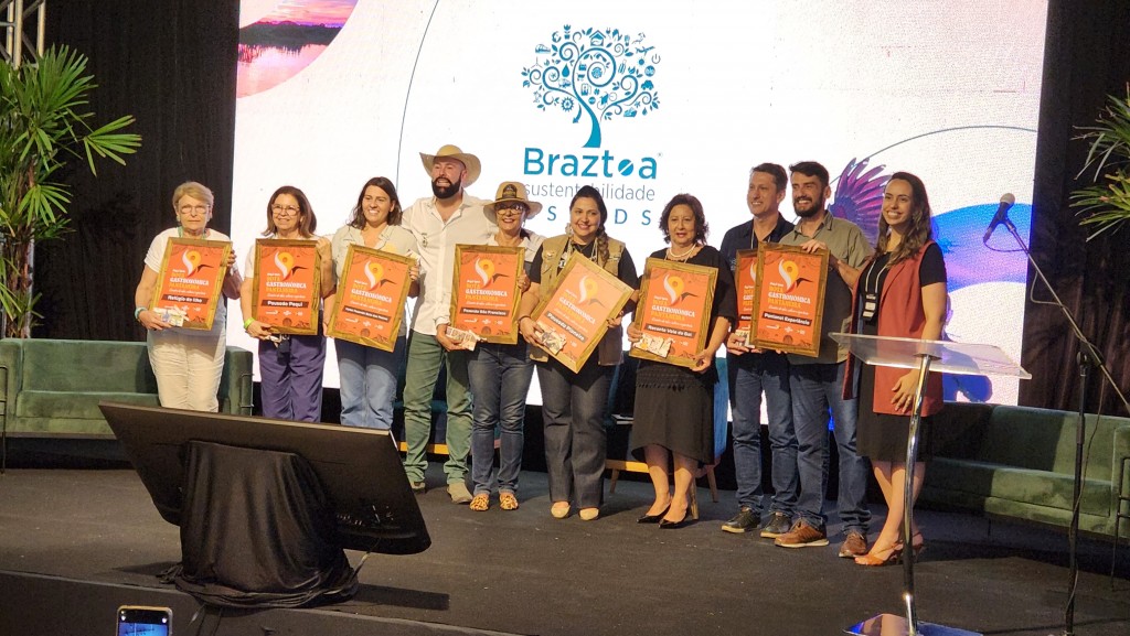 Representantes de otéis, resorts e restaurantes da Rota Gastronômica Pantaneira Representantes de otéis, resorts e restaurantes da Rota Gastronômica Pantaneira