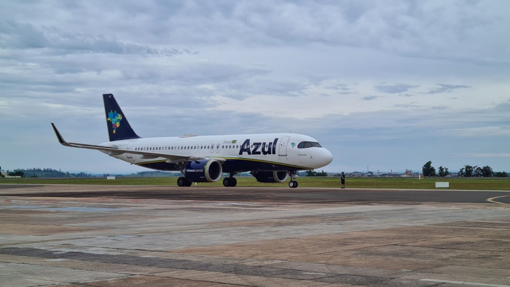 Azul inicia voos entre Londrina e Porto Seguro (BA) azul ccr