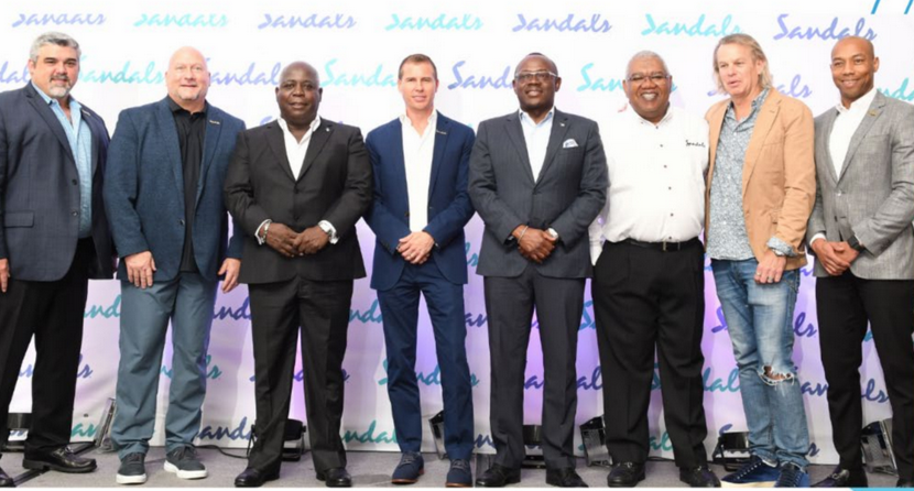 Sandals reúne equipe de vendas no Annual Global Sales Summit; Renata Salina recebe prêmio 00098