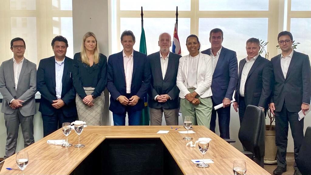 Abear apresenta atual cenário do setor aéreo ao ministro Fernando Haddad ABEAR-E-HADDAD