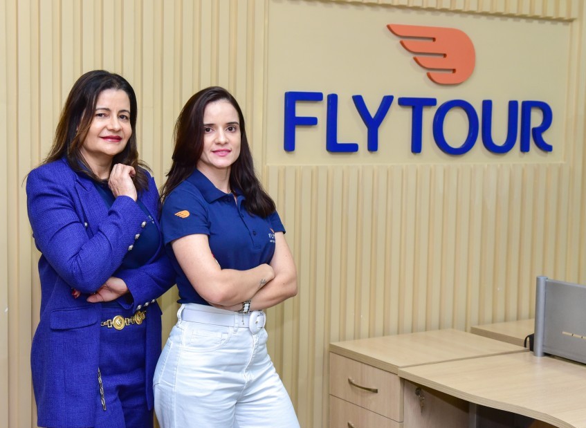 Donas da nova loja da franquia Flytour em Goiânia