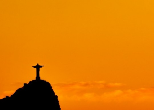 Acessos ao Cristo Redentor são fechados nesta segunda-feira (17) após morte de turista