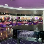 Uma curiosidade sobre o navio é que alguns bares, como o L’Ametista Lounge podem ser  sados como centro de conferência
