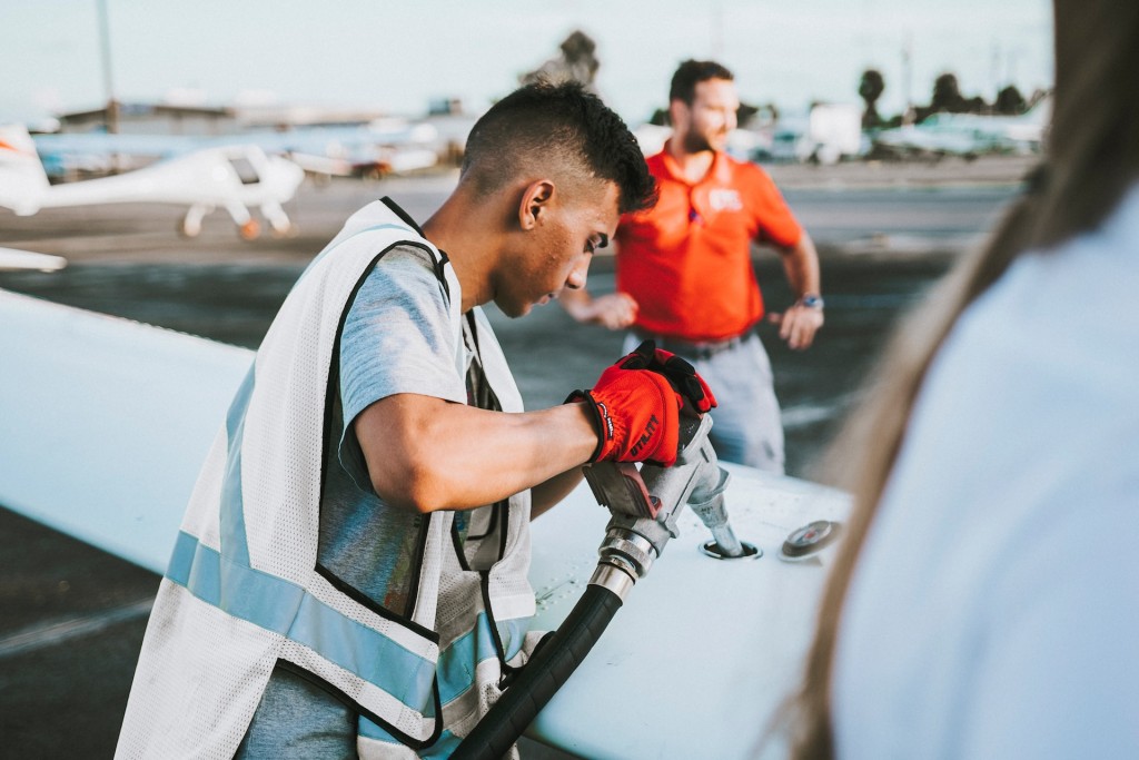 avião aviação combustivel (Foto Unsplash/Jose Lebron) combustível de aviação