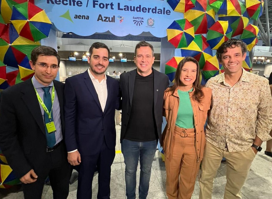 Azul realiza primeiro voo de Recife para Fort Lauderdale e anuncia retomada de ligação direta com Orlando