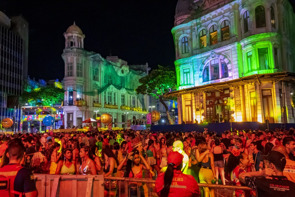 Carnaval impulsiona viagens de última hora e amplia procura por destinos nacionais e internacionais