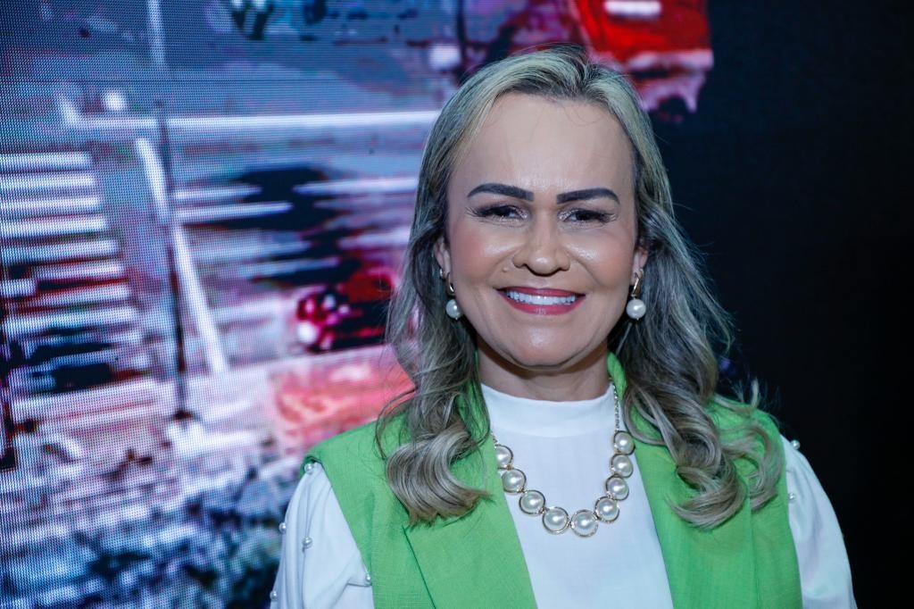 Daniela Carneiro ministra do Turismo eric ribeiro Depoimentos do trade celebram os 20 anos do M&E