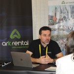 Fabio Thimotheo, da Arkbeds, conversa com buyer do Florida Huddle 2023