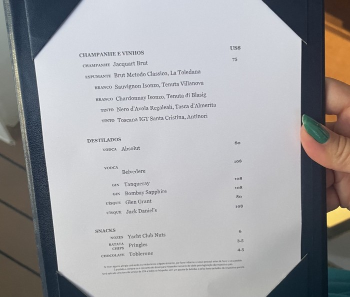 MSC Yacht Club: veja como é a experiência na área mais exclusiva e luxuosa do MSC Seaview 11 Os hóspedes do YC podem escolher uma bebida complementar para levar para casa de brinde