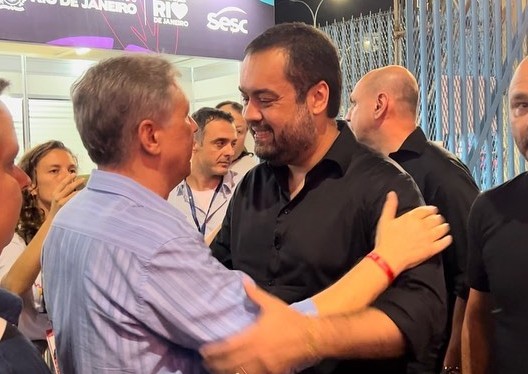 Com recepção especial, Abav-RJ celebra sucesso do Carnaval na Marquês de Sapucaí Luiz Strauss e Claudio Castro, governador do RJ