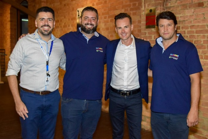 BWT Operadora promove capacitação sobre Saint Martin no interior de São Paulo Raphael de Lucca, da Copa Airlines; Gabriel Cordeiro, da BWT; Sacha Bresse, do Turismo de Saint Martin; e Adonai Filho, da BWT (Foto: Ana Azevedo/M&E)