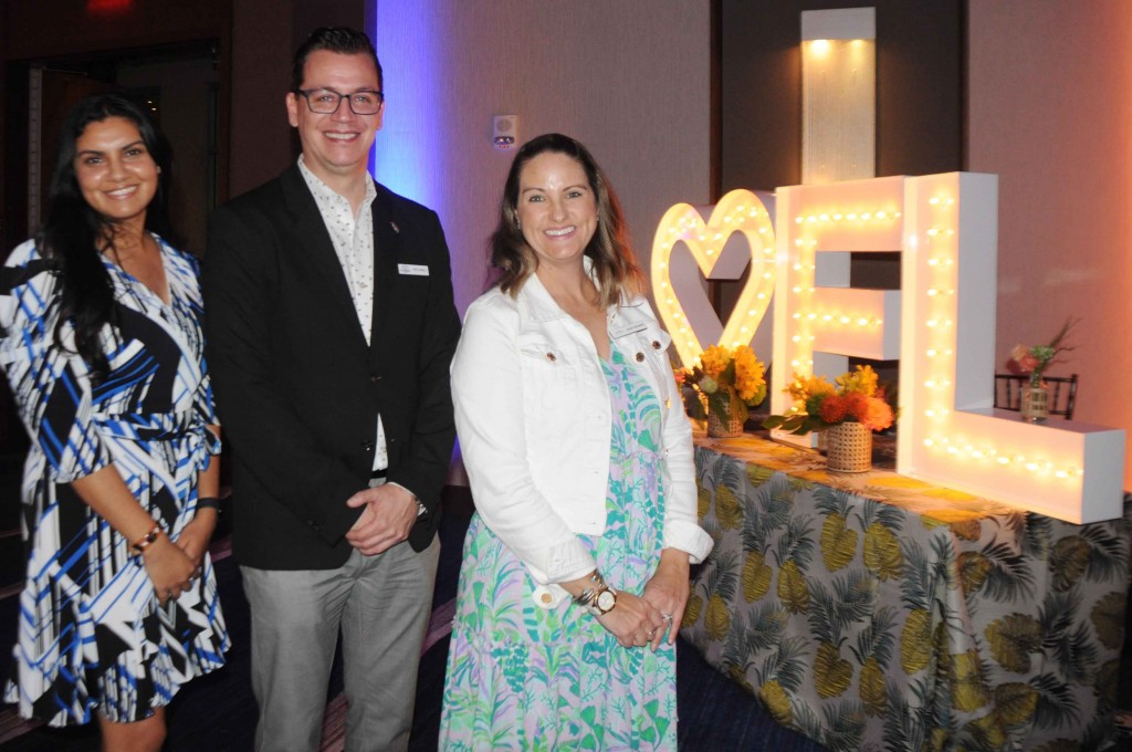 Veronica Arrieta, Erick Garnica e Lindsey Wlegmann, do Discover The Palm Beaches