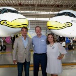 Hernan Estrada, General Manager da Walt Disney Company Brasil, com Jeffrey van Langeveld e Cinthia Douglas, também da Disney