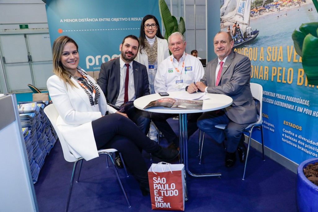 Aline Moretto, Fabio Zelenski, do Visite São Paulo, Giseli Lima, da Promo, Roy Taylor, do M&E, e Toni Sando, do Visite São Paulo