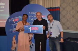 Ana Paula de Souza (Shopping Uberlandia) ganhou 1 milhão de pontos TudoAzul