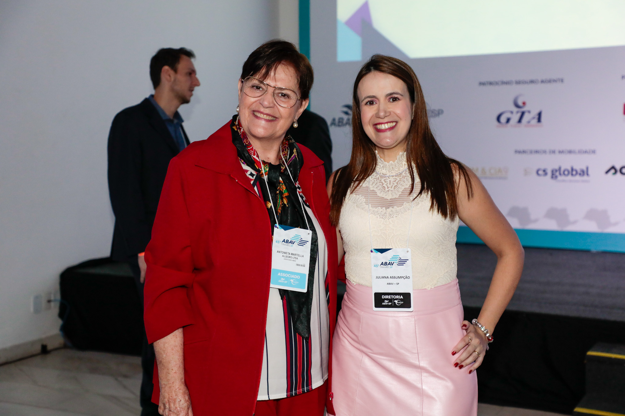 Antonieta Martella, da Allegro LTDA, e Juliana Assumpção, da Abav-SP | Aviesp Antonieta Martella, da Allegro LTDA, e Juliana Assumpção, da Abav-SP | Aviesp