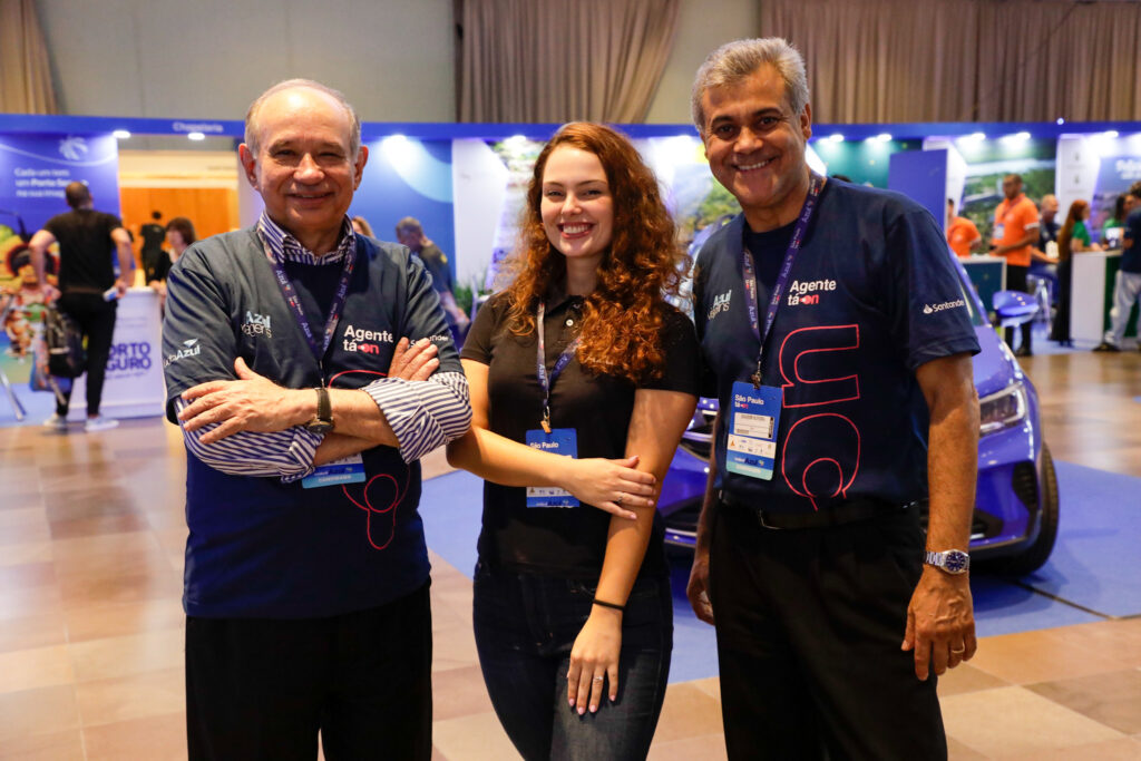 Antônio Américo, Eduarda Cristina e Joaquim Oliveira, da Azul