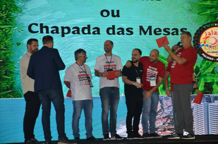 As equipes de comercial e operação da Schultz também foram premiadas As equipes de comercial e operação da Schultz também foram premiadas