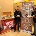 Bruno Wendling, do Fundtur-MS, e o chef Paulo Machado