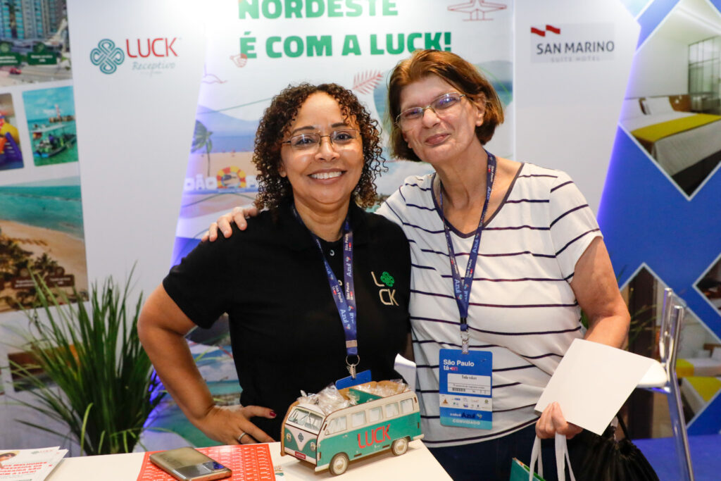 Carmen Silvia, da Luck Receptivo, e Teda Volcov, da VB Assessoria