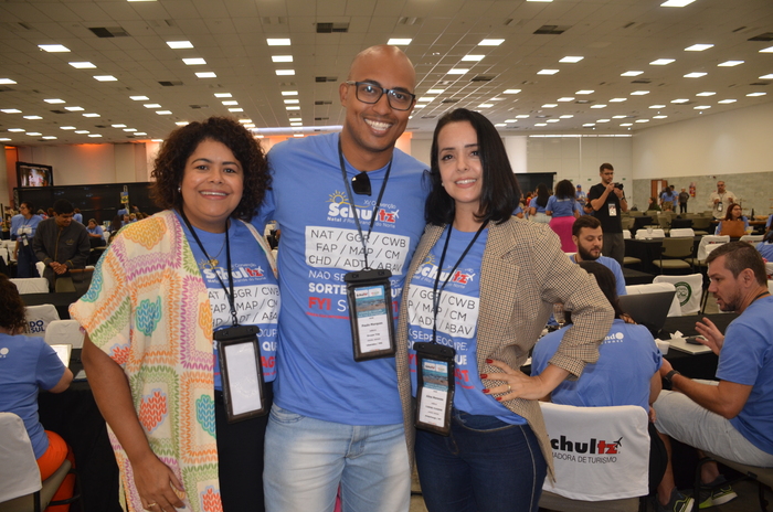 Roseli Peixer, da Destak, Paulo Marques, da Dream Trip e Aline Menezes, da Cabine Viagens Roseli Peixer, da Destak, Paulo Marques, da Dream Trip e Aline Menezes, da Cabine Viagens