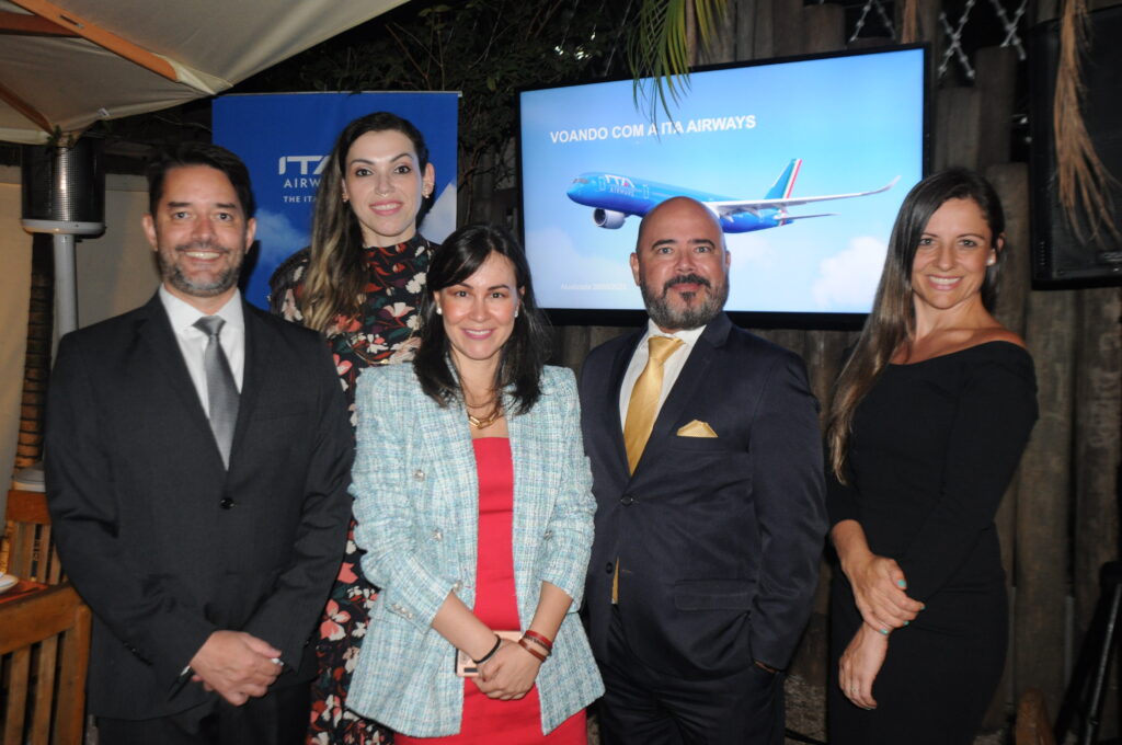Diego Lopes Carla Marin Thais Morilhas Murilo Cassino e Sheila Fontana da ITA ITA Airways pretende chegar a 3 voos diários entre Brasil e Itália em 2023
