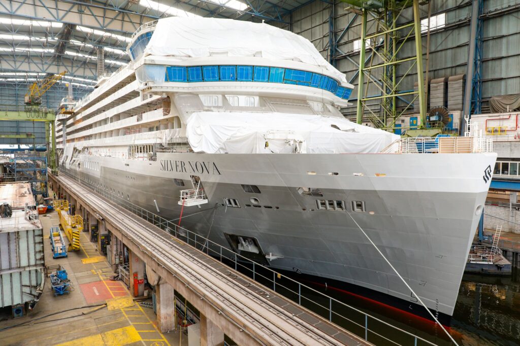 Tomas Perez acompanha cerimônia de lançamento da Silversea na Alemanha Tomas Perez acompanha cerimônia de lançamento da Silversea na Alemanha