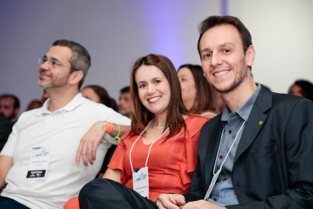 Edmilson Romão, da Abav Nacional, Juliana Assumpção, e Bruno Waltrick, da Abav-SP:Aviesp