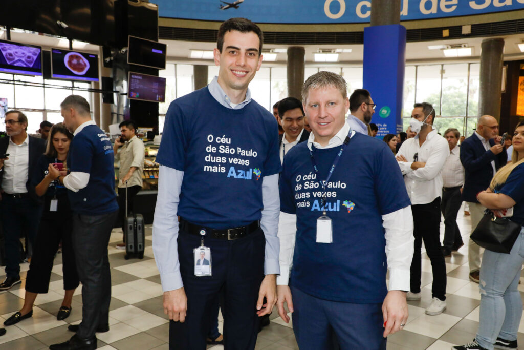 Fabio Campos e John Rodgerson, da Azul