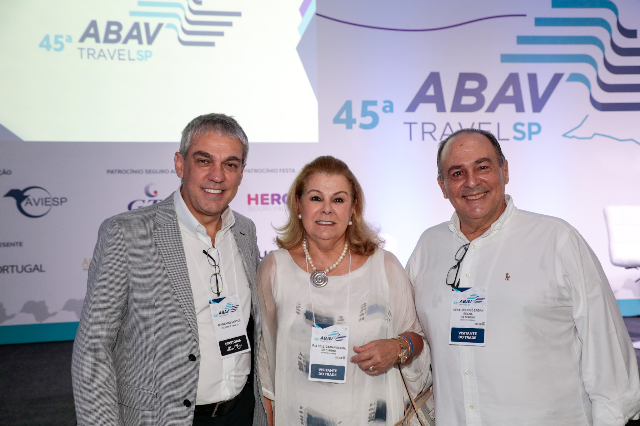 Fernando Santos, presidente da Abav-SP:Aviesp, Geraldo Rocha e Iria Belli, da GR Turismo Fernando Santos, presidente da Abav-SP:Aviesp, Geraldo Rocha e Iria Belli, da GR Turismo