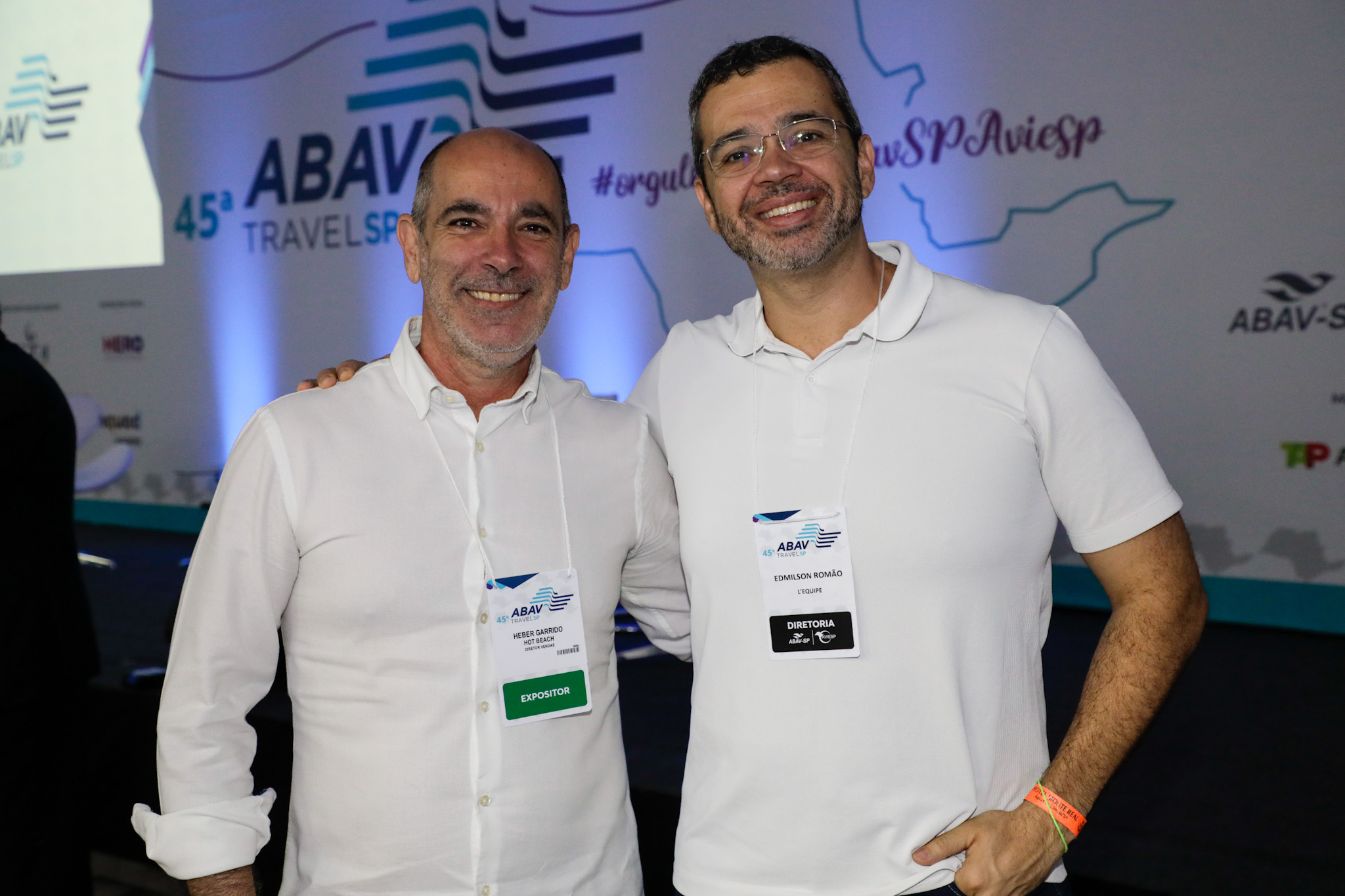 Heber Garrido, do Hot Beach Resorts, e Edmilson Romão, da Abav Nacional Heber Garrido, do Hot Beach Resorts, e Edmilson Romão, da Abav Nacional