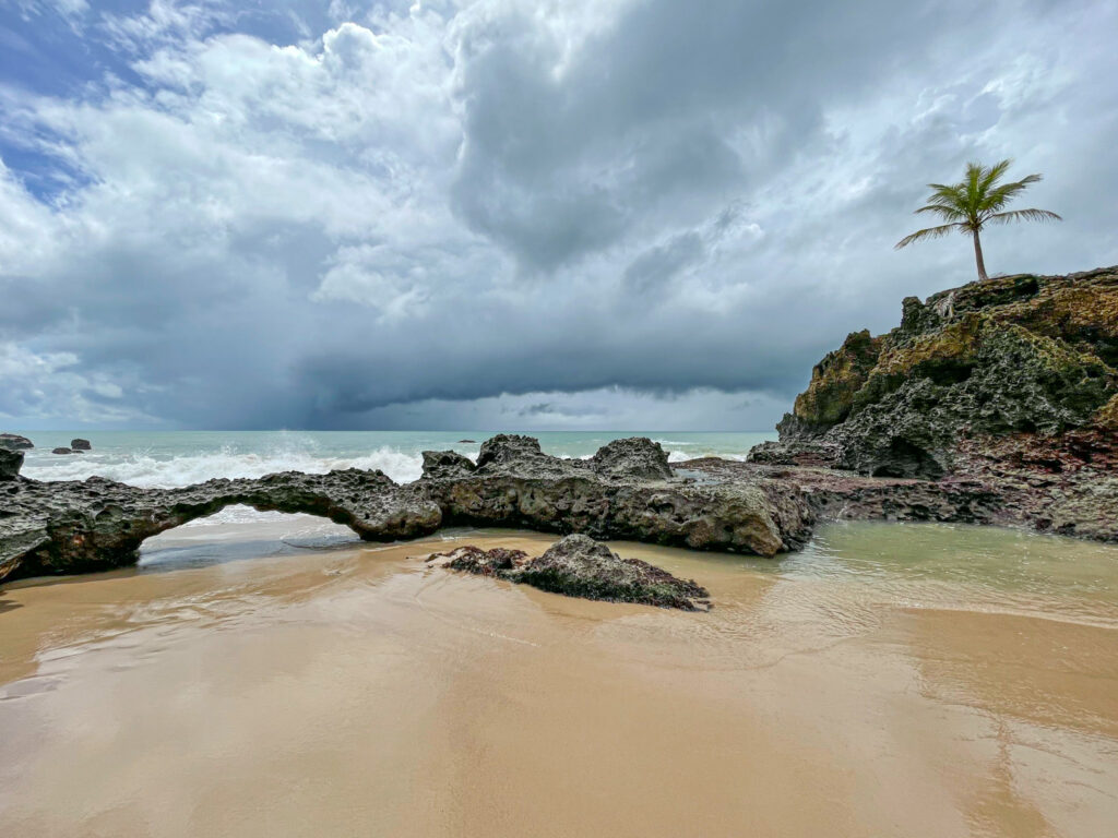 Praia de Tambaba na Costa do Conde