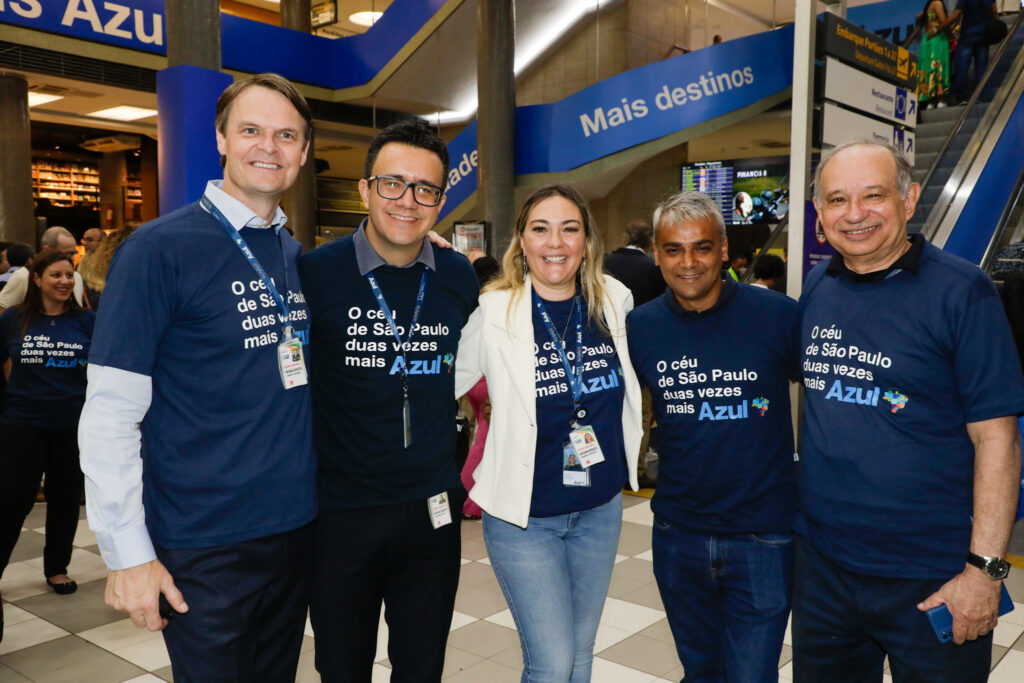 Jason Ward, Antônio Dubai, Laurita Augusto, Abhi Shah, e Antônio Américo, da Azul