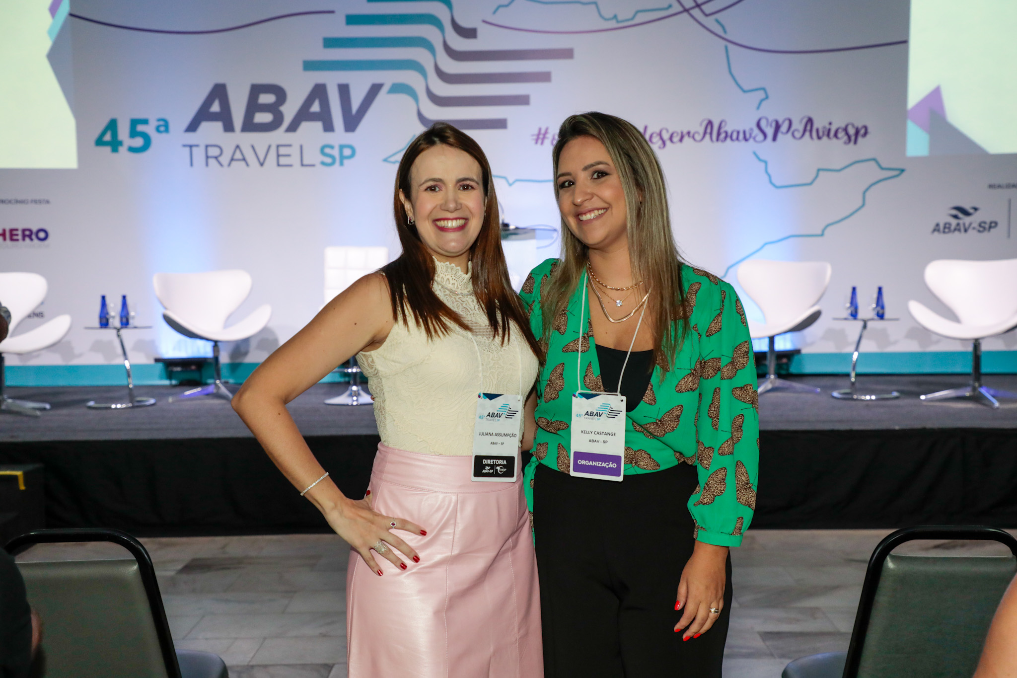 Juliana Assumpção, diretora de negócios, e Kelly Castange, coordenadora de negócios da Abav-SP:Aviesp Juliana Assumpção, diretora de negócios, e Kelly Castange, coordenadora de negócios da Abav-SP:Aviesp