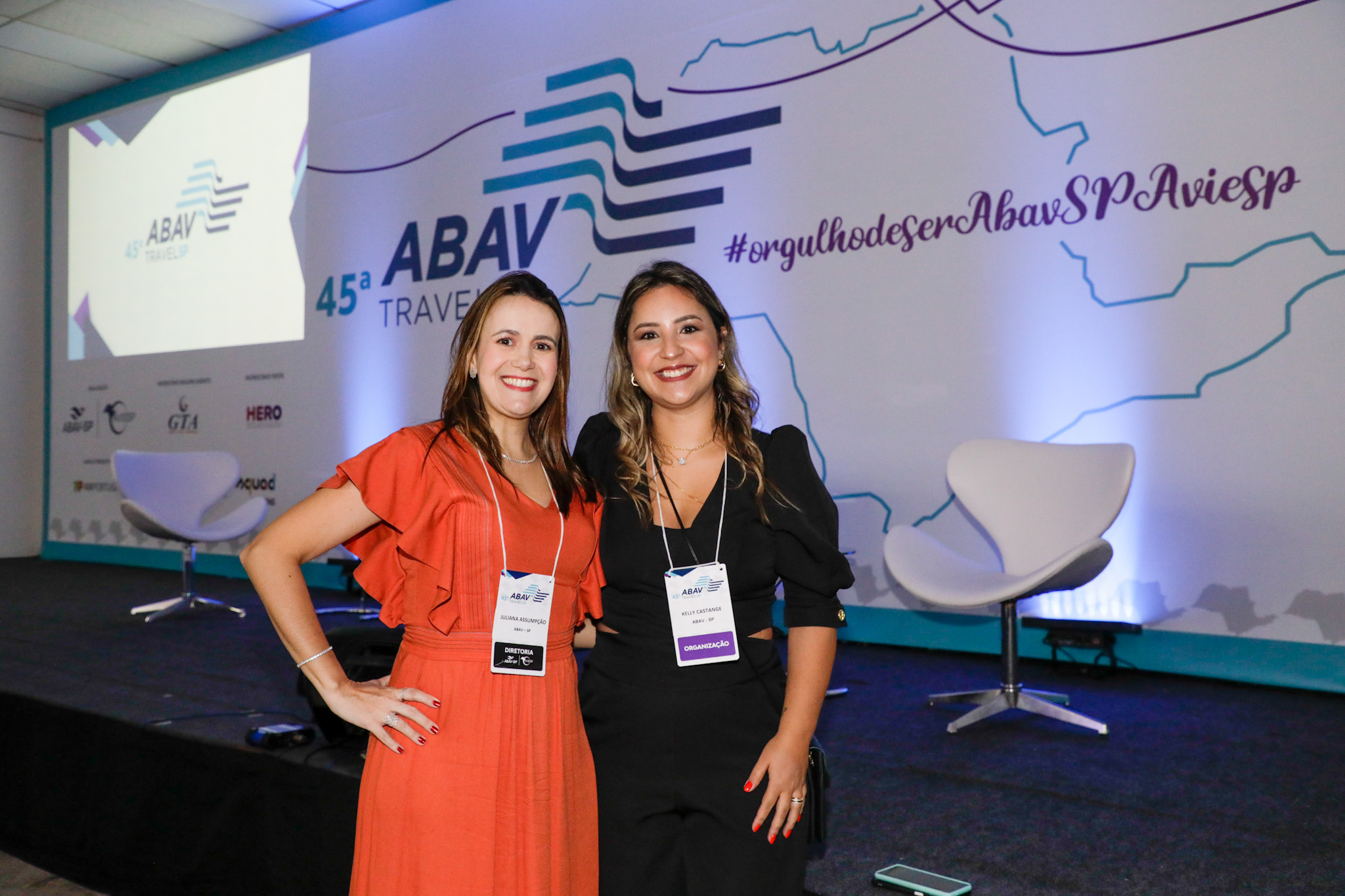 Juliana Assumpção e Kelly Castange, da Abav-SP:Aviesp