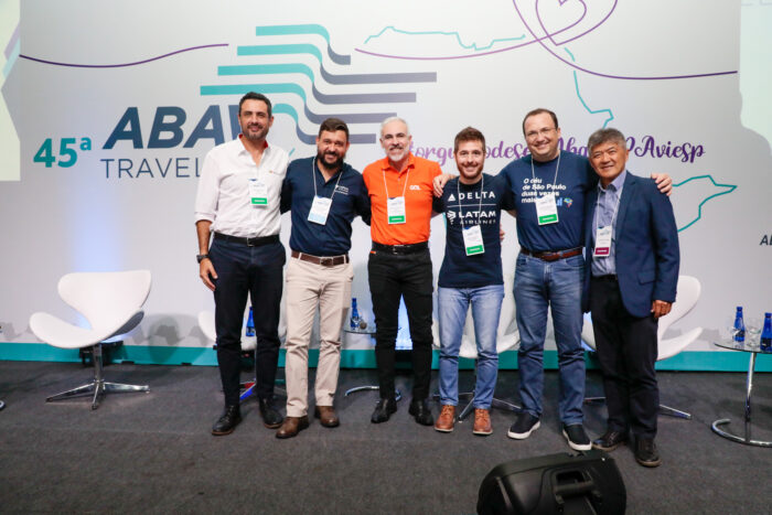 Abav TravelSP: Companhias aéreas destacam benefícios do NDC para os agentes de viagens 1 Abav TravelSP: A melhoria da relação entre o setor aéreo e o agente de viagens, além da elevação da experiência do usuário foram destaque no bate-papo (Foto: Eric Ribeiro/M&E)