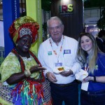 Lucicleide Nascimento, da Bahia, com Roy Taylor e Julia Taylor, do M&E