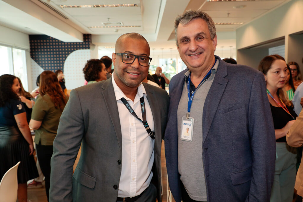 Mauricio Anias, da Diversa, e Clayton Armelin, da Agaxtur