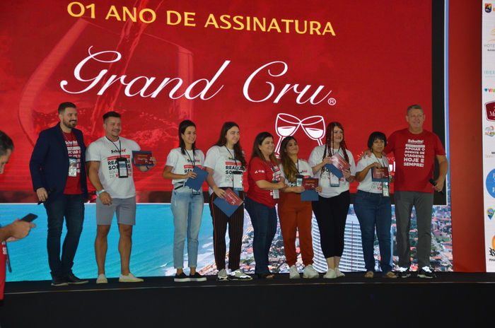 Os agentes Top de Vendas de 2022 para a Schultz Operadora Os agentes Top de Vendas de 2022 para a Schultz Operadora