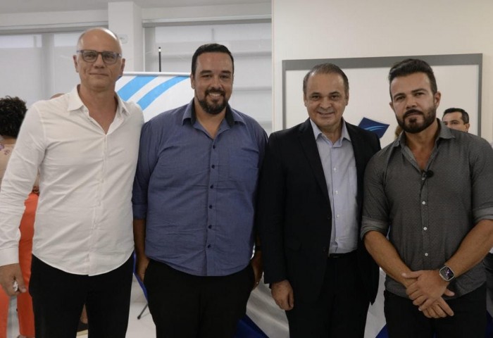 ABIH-SP, Setur-SP e Circuito Litoral Norte planejam a retomada do Turismo Ricardo Roman Jr e Rodrigo Tavano, da Abih-SP, Roberto Lucena, Setur-SP e Caio Matheus, do Circuito Turístico Litoral Norte (Foto: divulgação)