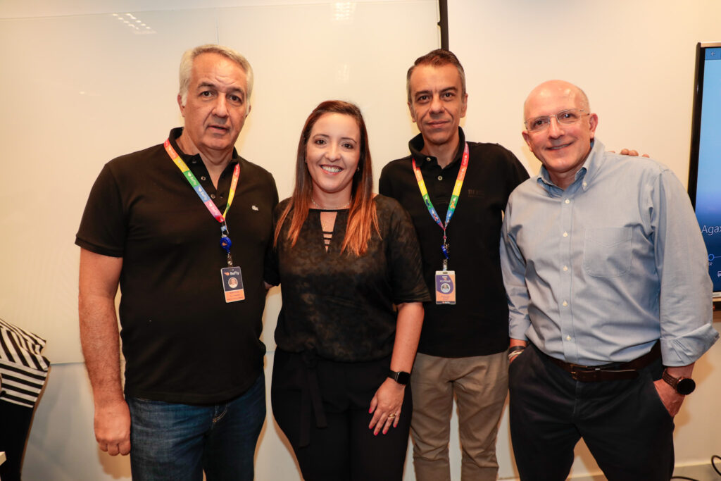 Sylvio Ferraz, da BeFly, Adriana Fredericce, da Agaxtur, Sandro Reis, da BeFly, e Aldo Leone, da Agaxtur (Eric Ribeiro/M&E)