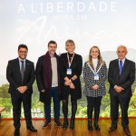 Wallace Nunes, do MTur, Marcelo Freixo, da Embratur, Milena Pedrosa, da Minas, Daniela Carneiro, ministra do Turismo, Raimundo Carreiro, embaixador do Brasil em Portugal