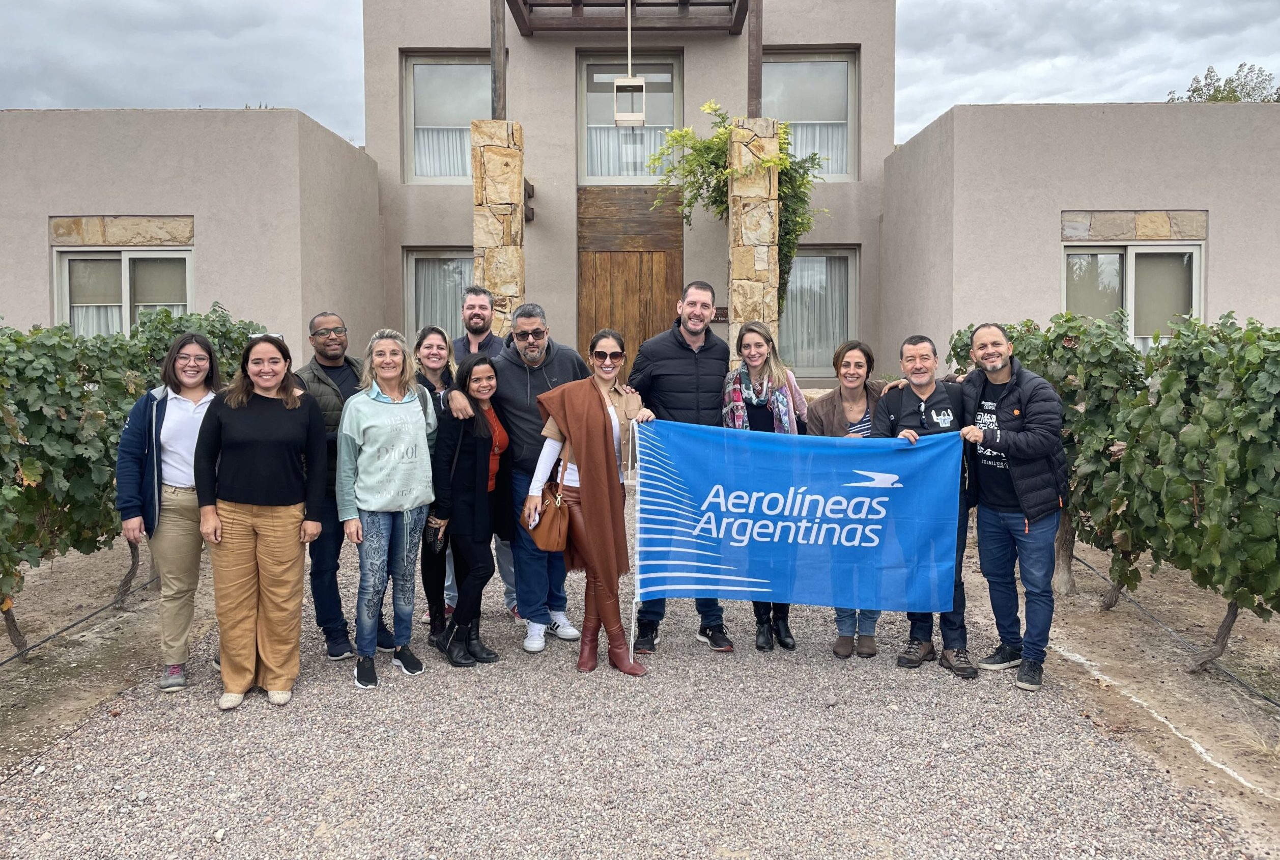 Aerolíneas Argentinas leva operadores para famtour em Mendoza Aerolíneas Argentinas leva operadores para famtour em Mendoza